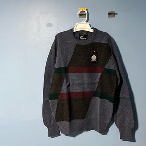 Men’s brand new size M wool sweater
